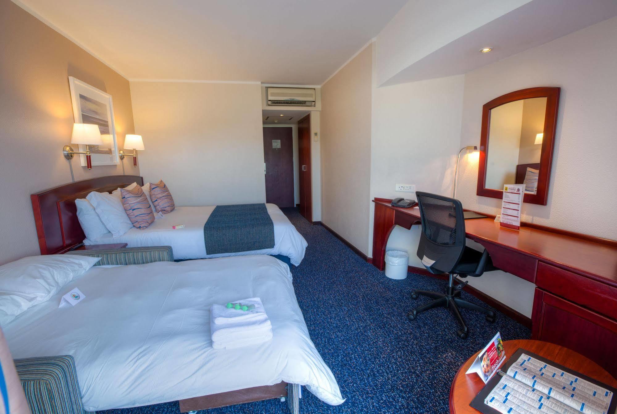 City Lodge Hotel V&A Waterfront Cape Town Bagian luar foto